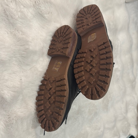 Madewell The Clair Lace-Up Boot in Leather - Picture 7 of 7